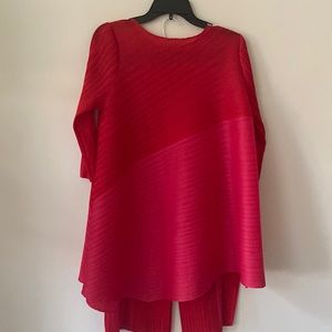 Women’s Red Pleated Pants and Round Neck Loose Shirt Set